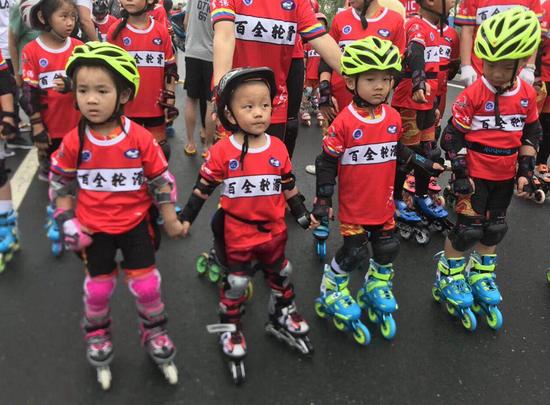 轮滑马拉松哈尔滨世界杯,2019中国哈尔滨轮滑马拉松