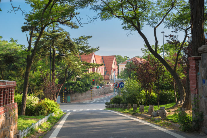 青岛是一个怎么样的地方,青岛是一座什么样的城市