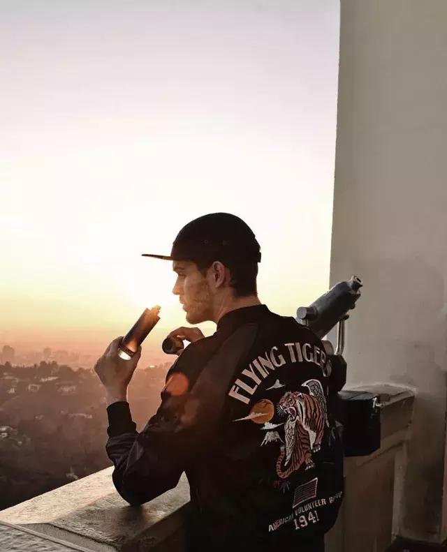 时尚博主教你穿衣｜摆脱摒弃土直，变身时尚王子—AdamGallagher