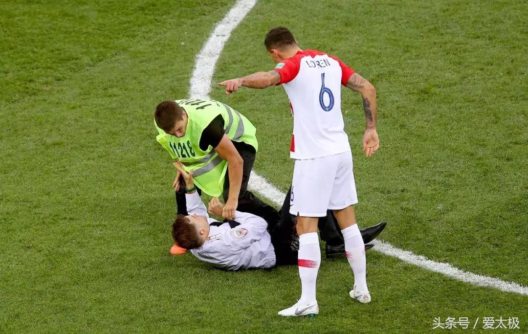 法国队大力神杯夺冠时刻,法国世界杯夺冠20周年