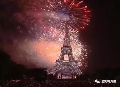 马克龙革命作品,马克龙足球