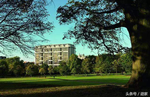 足球虽然没能回家,但英国人早就把夺冠巡游路线准备好了