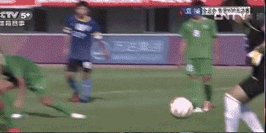 足球经典动图gif,足球内切gif