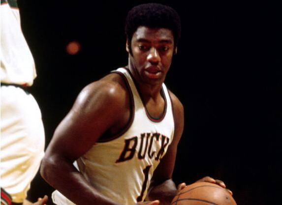 罗伯特森冠军戒指,罗伯特森总冠军戒指