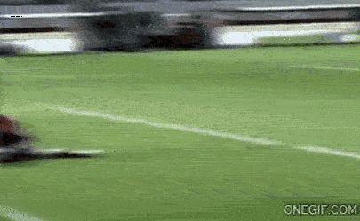 能操作三个角色的游戏,可以用三个摇杆玩的游戏