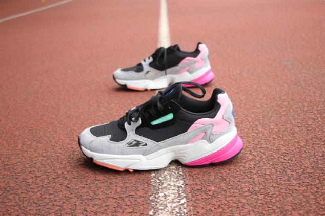 adidas官方旗舰老爹鞋,adidas纯色老爹鞋哪个款色好看