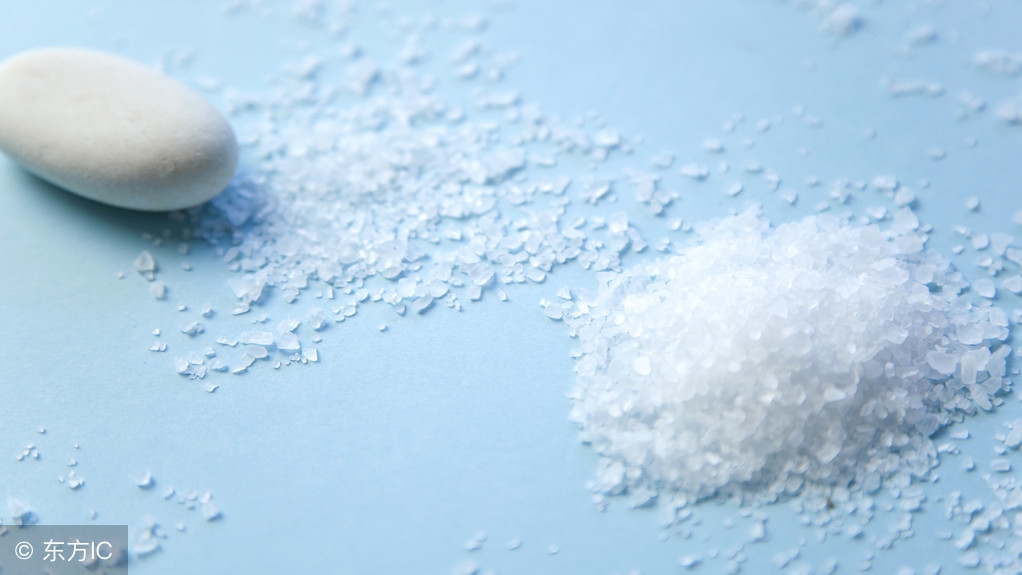 后背一直出痘，原来是大量螨虫的原因，用这三个小方法快速搞定！