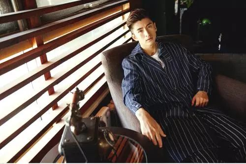 阳光文艺青年,阳光温暖张云龙