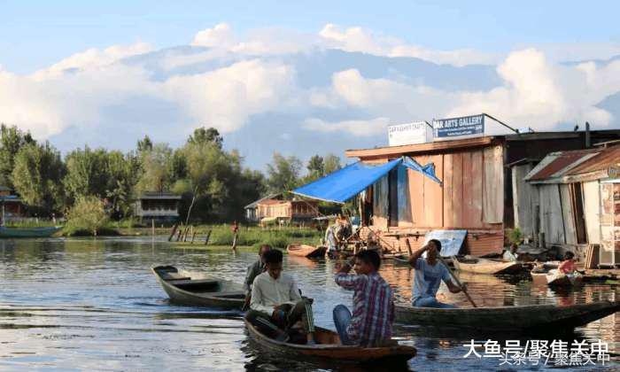 20岁姑娘一个人穷游中国,山西姑娘一个人在旅游