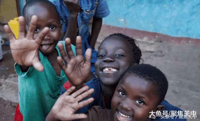 20岁姑娘一个人穷游中国,山西姑娘一个人在旅游