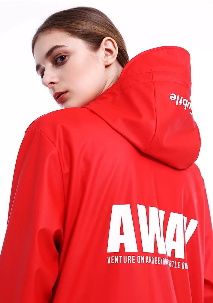 下雨天穿雨衣怎么好看,下雨天穿雨衣怎么才能保证不湿