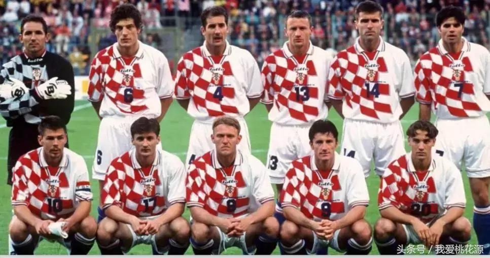 克罗地亚人脱下衣服震惊朋友圈：没有奇迹，只有普通人的含泪奔跑