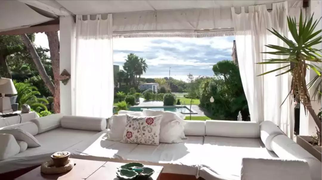 c罗和梅西的家,c罗梅西贝克汉姆豪宅对比