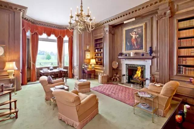 梅西内马尔c罗豪宅,梅西和c罗的房子长啥样