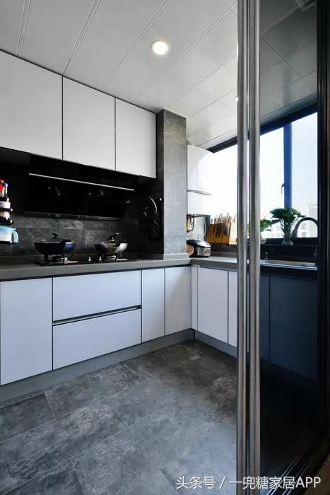 135平的loft复式楼装修,49平简约风loft装修价格