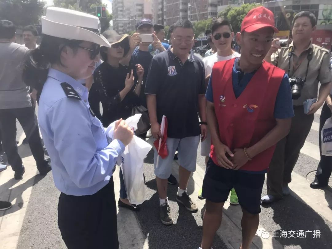 因为这个动作，申花提前一天上头条！