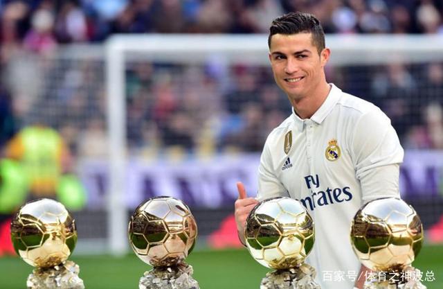 顺境成长的梅西和逆境的c罗,33岁的梅西35岁的c罗传奇还在继续