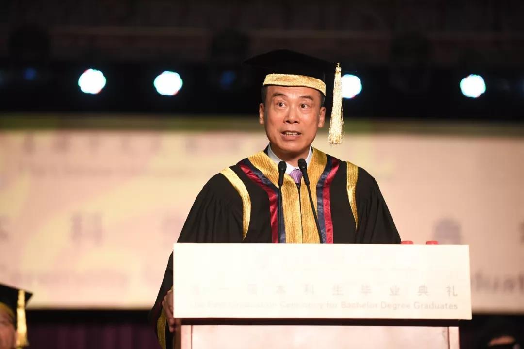 最有意义的大学毕业典礼,最感人催人泪下的毕业典礼