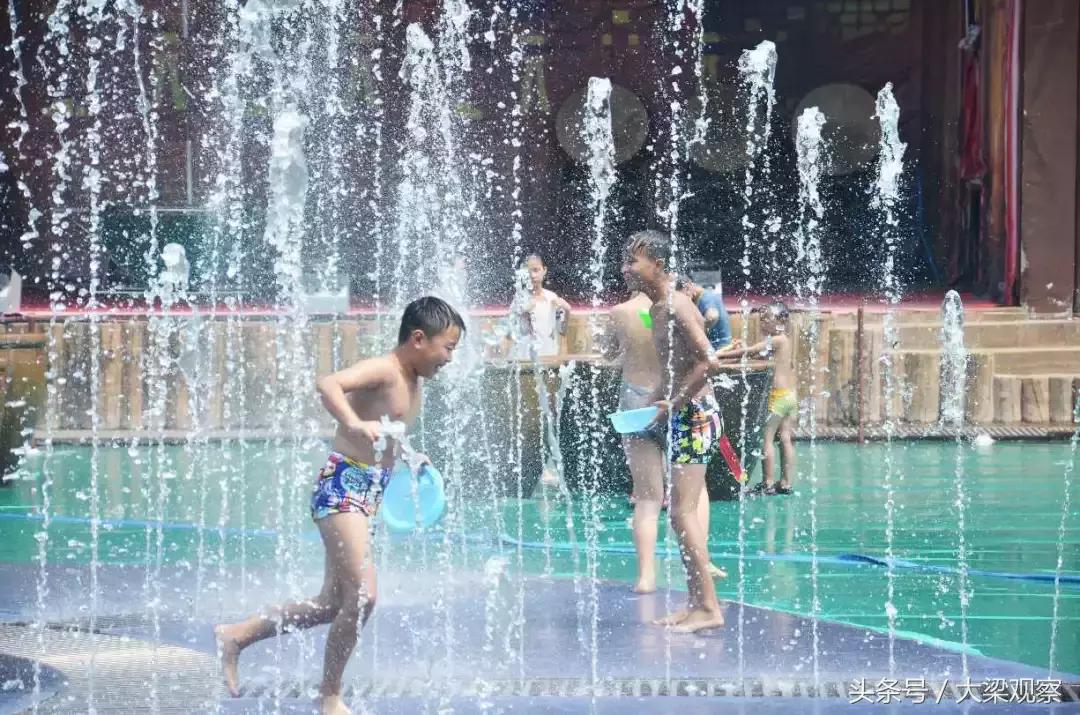 足球宝贝啤酒节,世界杯足球宝贝现场表演