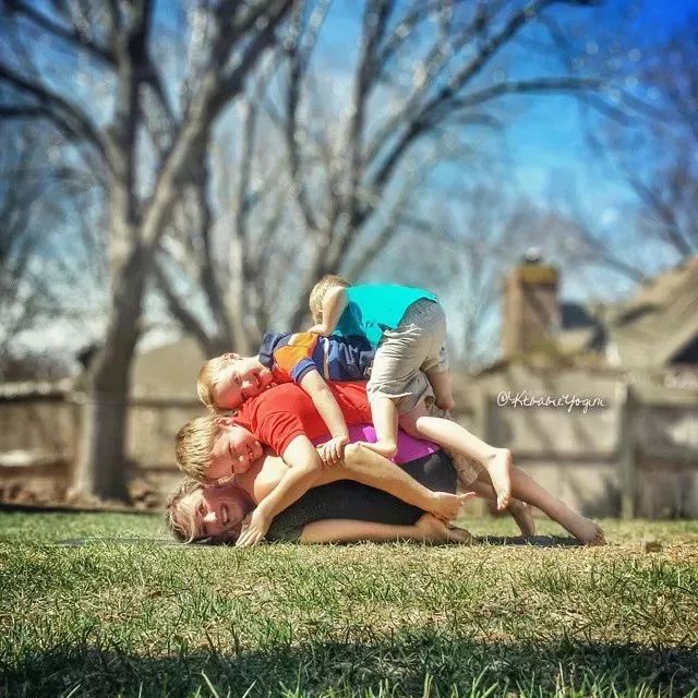 瑜伽辣妈全身照,瑜伽辣妈高清图片