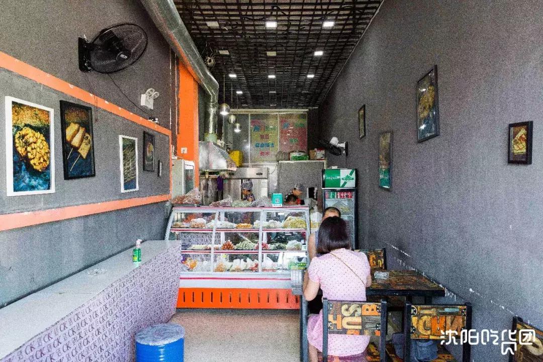 炸串刷“神酱”！路过不一定会进的小店，竟吃出了童年的味道！