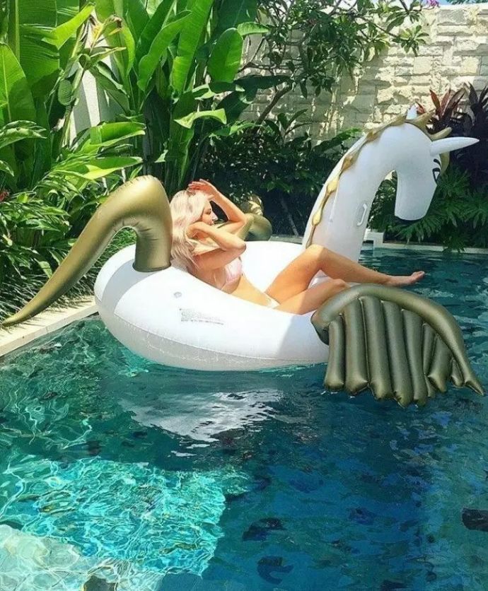 巴厘岛买什么口红便宜,巴厘岛旅游攻略住宿价格