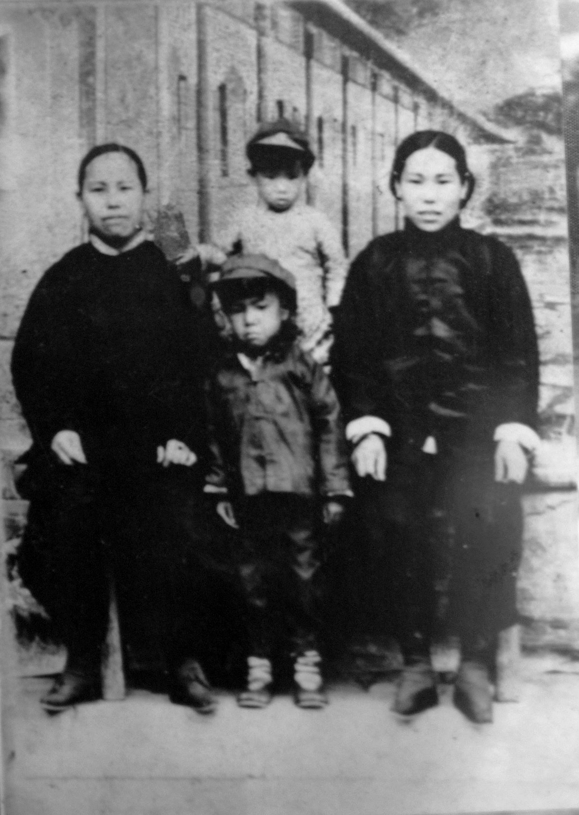 一百个人的口述实录019：我过于害怕，自己脱了衣服