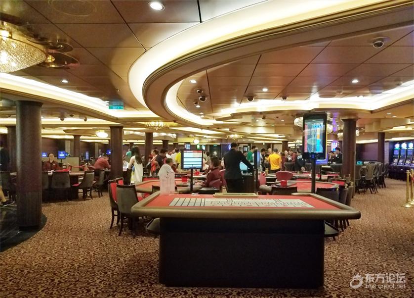 坐奢华游轮什么感受？房间就像漂在海上量子号游记！