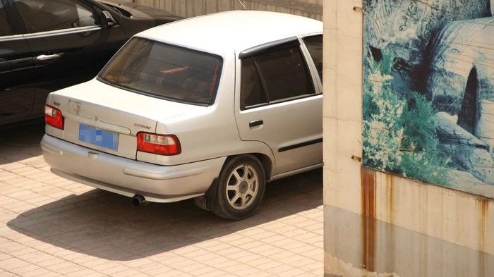 超豪华爆改夏利,花一万爆改小米6