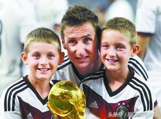 足坛著名十号,足坛十大11号球员