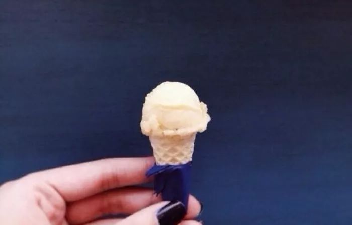 爱吃冰淇淋的熊孩子,小朋友想吃冰淇淋要怎么阻止