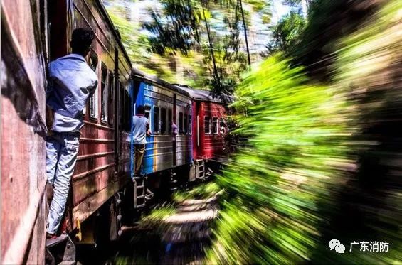 要命还是要赞？这些nozuonodie的自拍吓的小编手机都掉了！