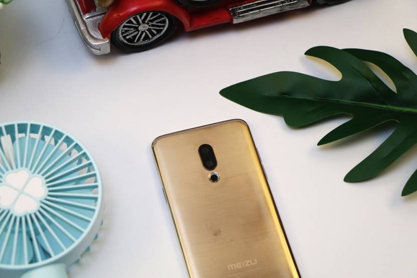 魅族15评测图片,魅族15深度评测视频