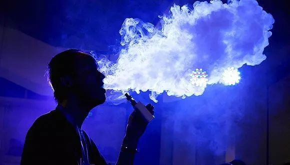 抽烟的讲究和注意事项 (抽烟的姿势有什么讲究)