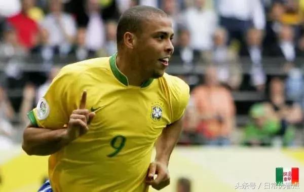 巴西天才内马尔高超盘带过人集锦,30位足坛巨星经典过人