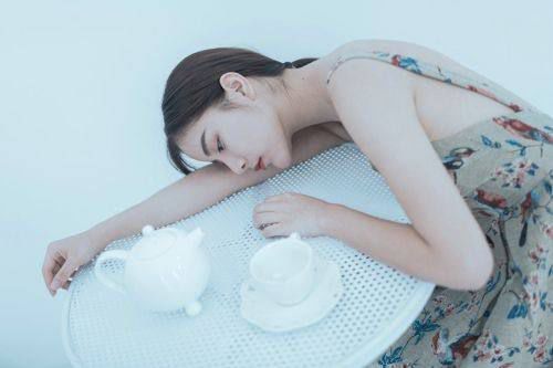 心不由己是什么感觉,心不由己身岂能由己