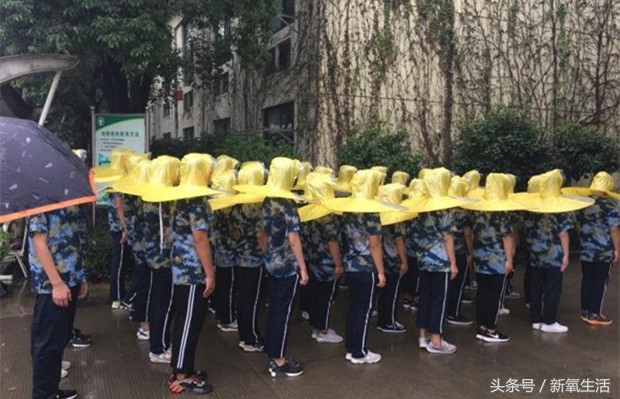 北京的我心中有海，没有避雨神器的古人怎么办？