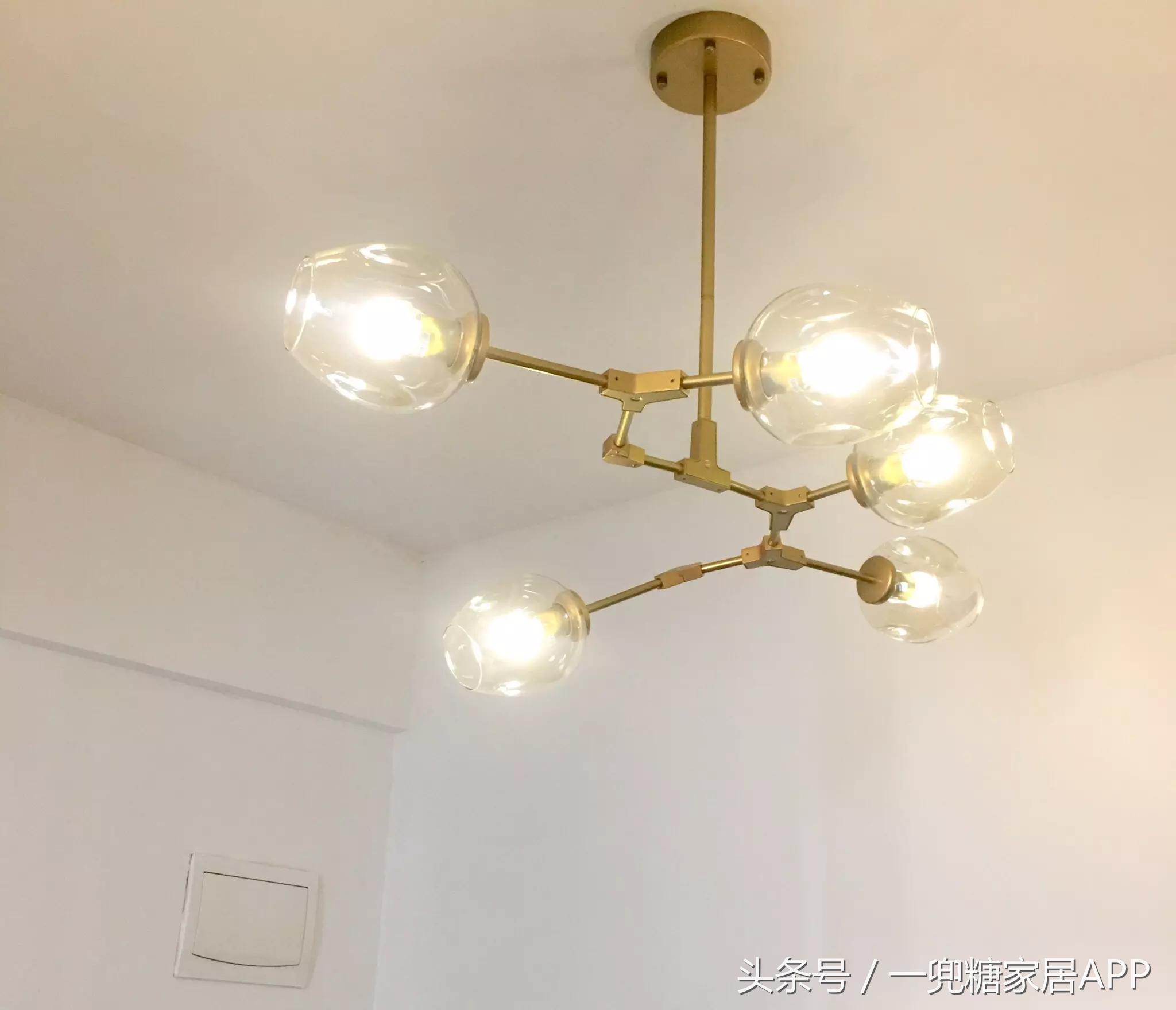 手指褪皮，用坏6对手套，90后美女爆改破旧公寓，是我小瞧你了！