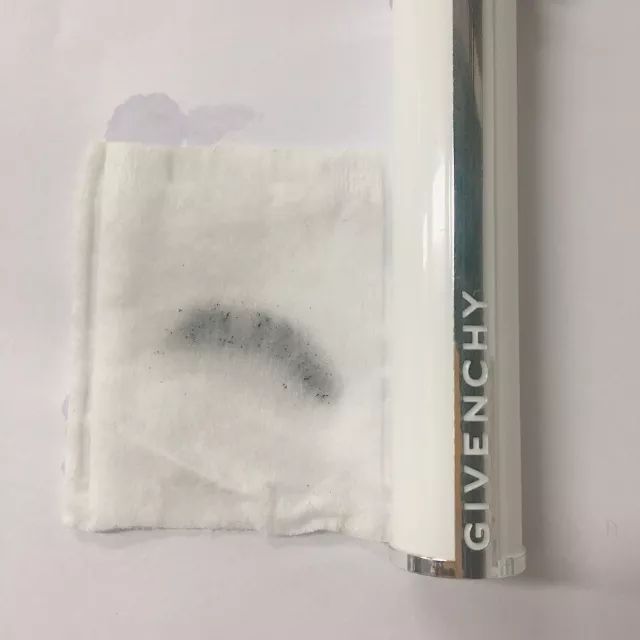 8款热门睫毛膏专业测评，Angelababy最爱的睫毛膏居然垫底了！