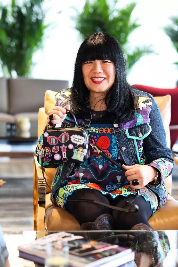 肯德基趣事,肯德基最新联名包包怎么获得