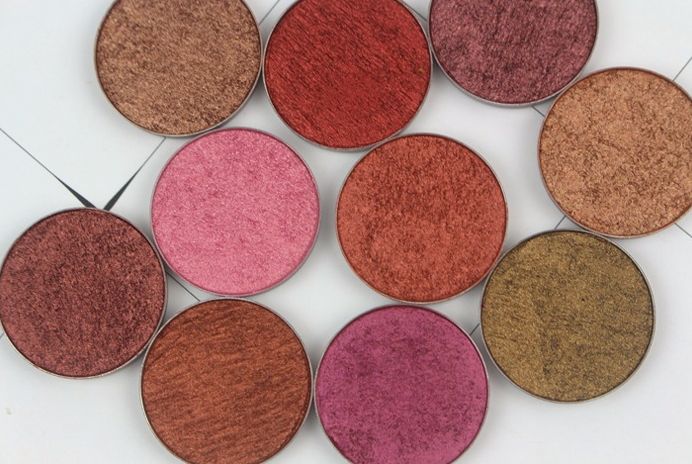 适合新手用的平价眼影,新手平价眼影高光修容一体盘推荐