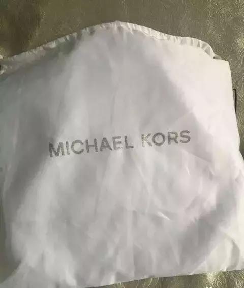 奢侈品店鉴定包包真假靠谱吗,奢侈品哪里查真假