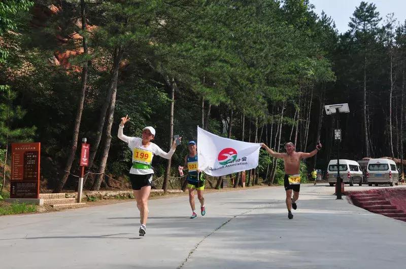 延安黄陵：首创“世界华人姓氏跑”开跑了，来看看你的姓氏队战绩吧！