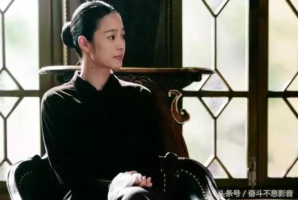 40岁的周韵和50岁的许晴,许晴和周韵谁更有气质