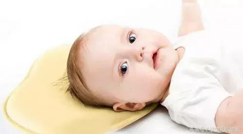 宝宝头顶软软一块怎么办,宝宝头顶软软的