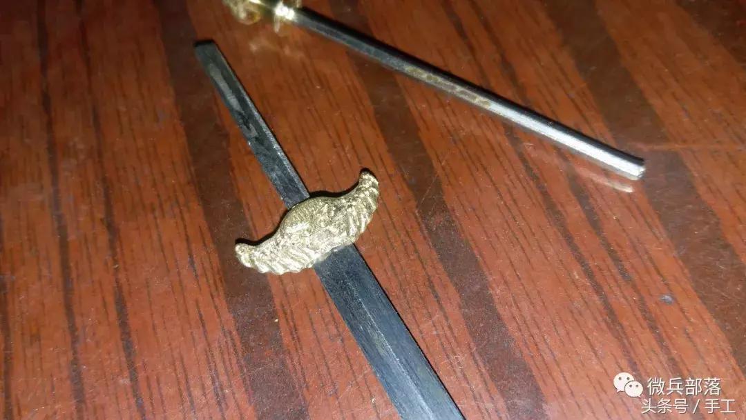 纯手工打造名剑,微型刀剑制作比赛