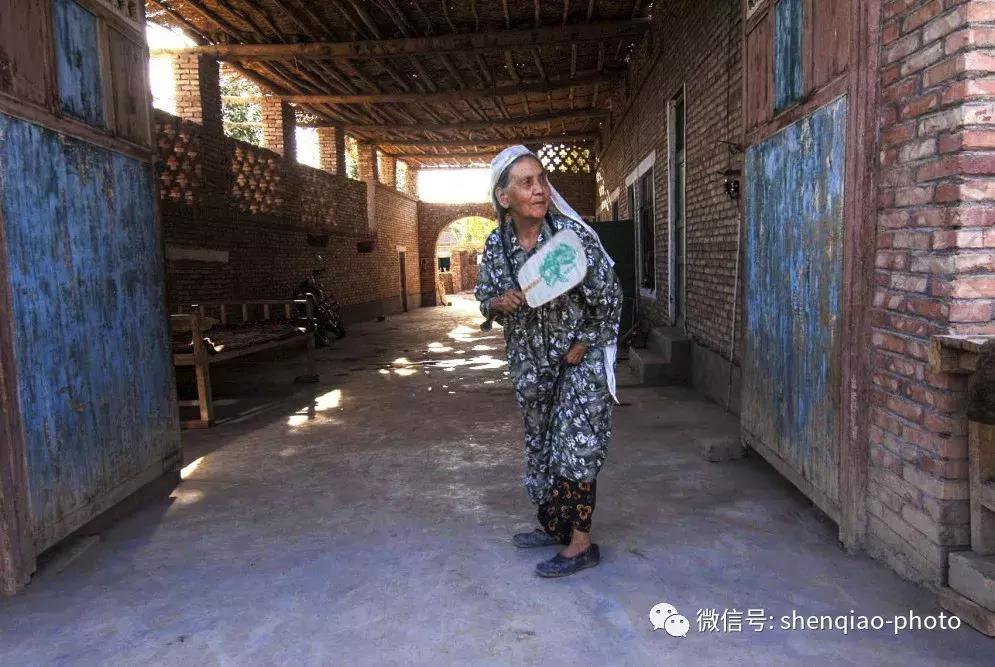 吐鲁番高温气温破纪录,吐鲁番迎来持续高温天气