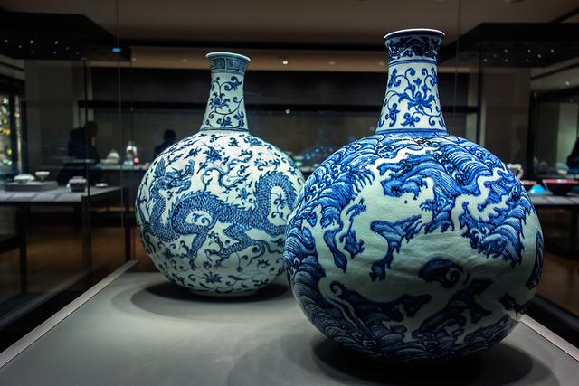 中国人应该对自己的文化自信,自卑与超越人类