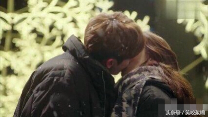 拍吻戏有心理反应怎么办顺其自然,拍吻戏的反应是什么