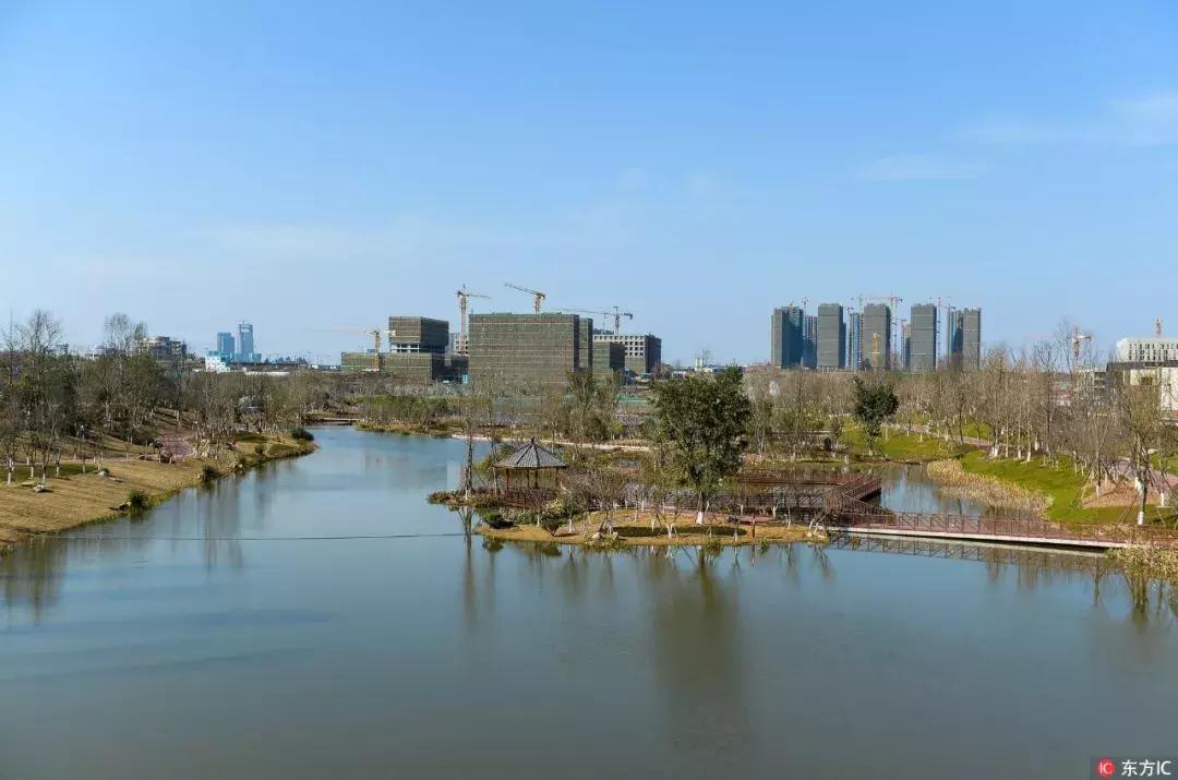 建设美丽宜居公园城市,建设美丽宜居公园城市成都